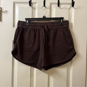 H&M BROWN SWEATSHORTS